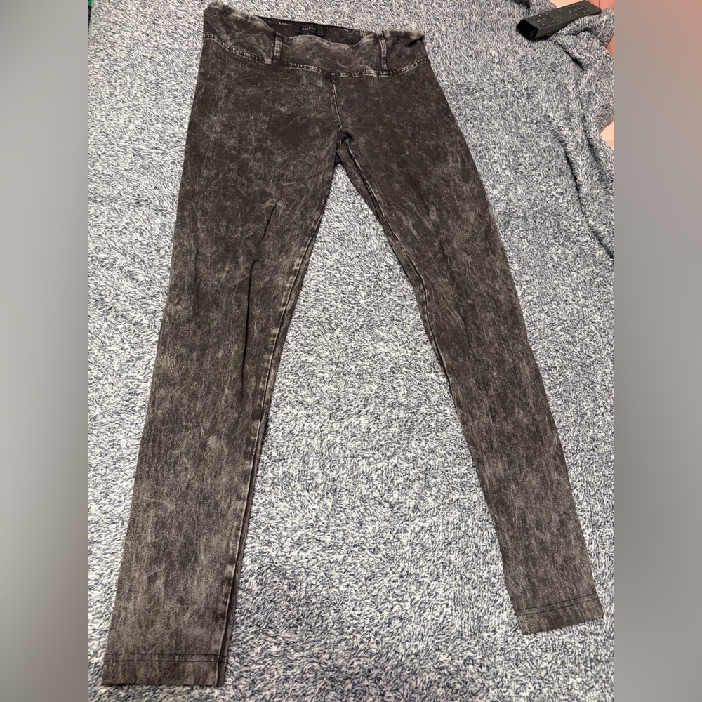Talula Charcoal Acid Wash leggings Size M - Picture 2 of 8